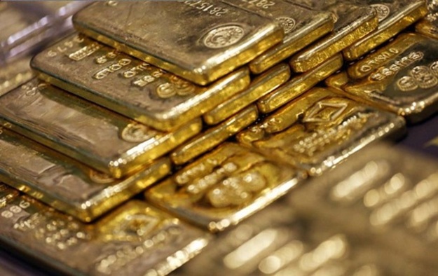 Национальный банк понизил курс золота и серебра.