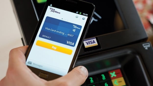 ПриватБанк объявил о запуске нового бесконтактного электронного кошелька, который позволит владельцам карт Visa расплачиваться за покупки и услуги с помощью смартфона.
