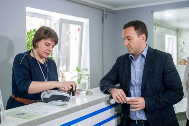 В Киеве в 34 точках приема Центров коммунального сервиса (ЦКС) теперь можно оплатить коммунальные услуги через POS-терминалы.