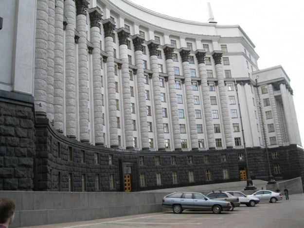 Кабинет министров отстранил от должности главы Государственной фискальной службы (ГФС) Романа Насирова.