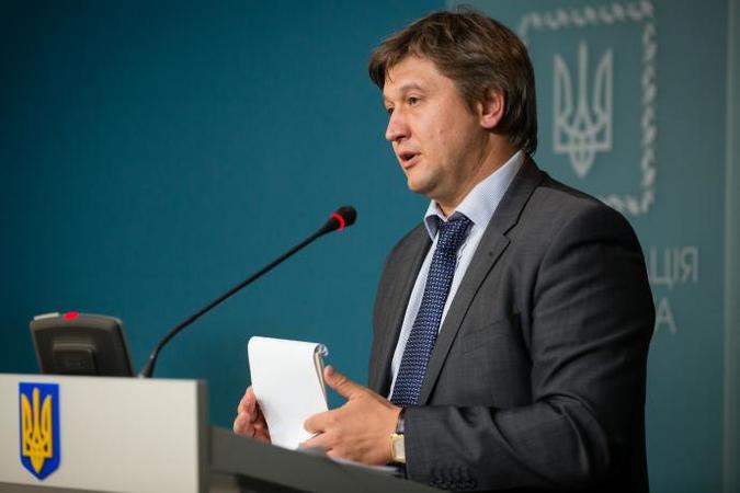 Министр финансов Украины Александр Данилюк ожидает, что Международный валютный фонд примет решение о выделении пятого транша кредита уже в мае.