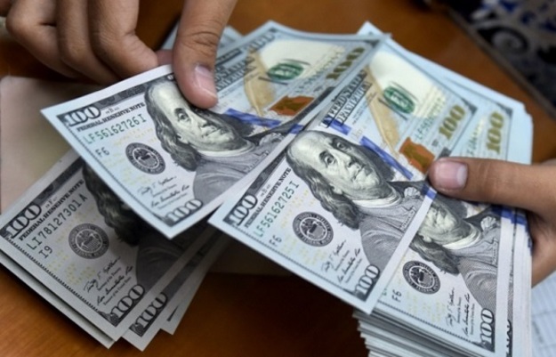 Национальный банк купил на валютном аукционе у банков $49,98 млн.