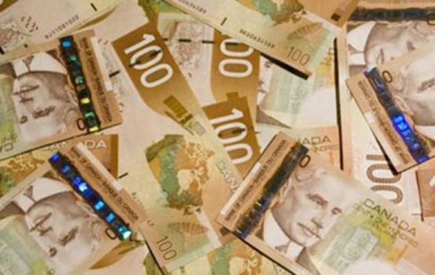 С лета 4000 жителей провинции Онтарио начнут получать базовый основной доход — ежемесячные фиксированные выплаты в дополнение к получаемой зарплате.