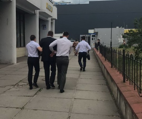 Сотрудники Службы безопасности Украины задержали в Киеве одного из фигурантов дела по присвоению 250 миллионов гривен государственного ПАО АБ «Укргазбанк».