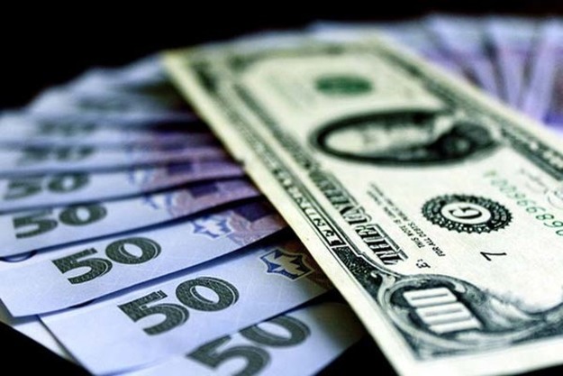 Курс доллара на открытии межбанковских торгов остался на уровне 26,06/26,08.
