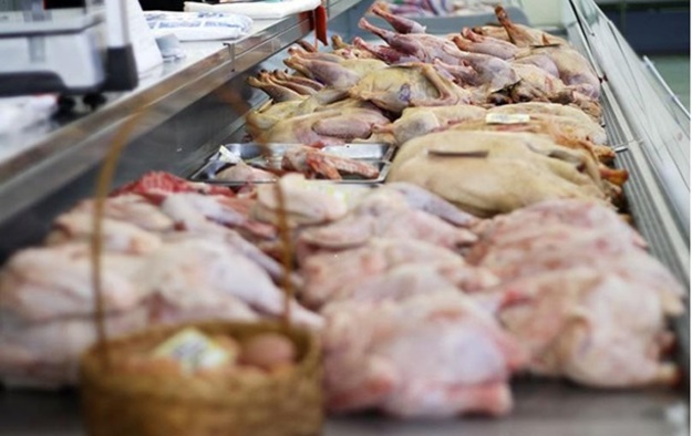 Украина по итогам января-июня 2017 года экспортировала 147,42 тыс. тонн мяса птицы и субпродуктов, что на 38,5% больше, чем за аналогичный период 2016 года.