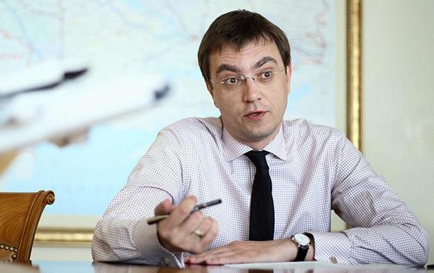 Министр инфраструктуры Украины Владимир Омелян подал в правительство представление на увольнение генерального директора международного аэропорта «Борисполь» Павла Рябикина.