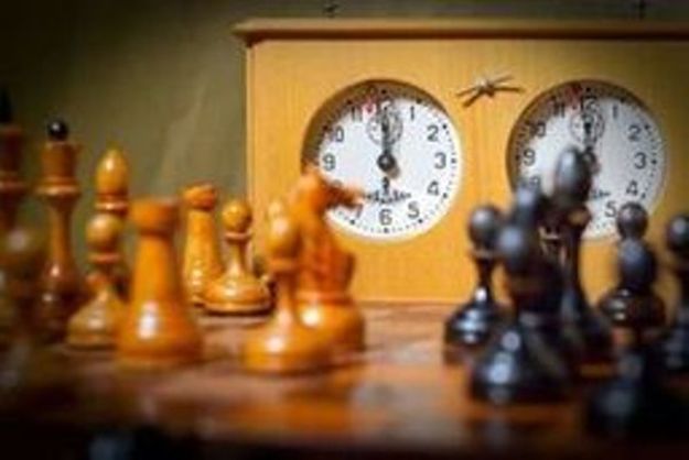 По давно сложившейся традиции Банк Восток поддерживает шахматные турниры на различных уровнях.