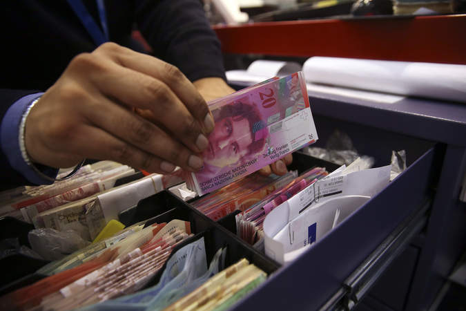 «Минфин» выяснил, денежные единицы каких стран растут быстрее, чем «зеленый» и евро