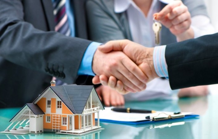 Смена собственника недвижимого имущества возможна не только путем «классической» купли-продажи или дарения - есть ряд механизмов, которые помогут структурировать сделку с недвижимостью с минимальными потерями.