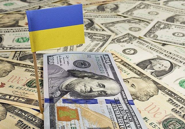 У 2021 році обсяг грошових приватних грошових переказів в Україну з-за кордону склав $15 026 млн, що на 25,4% більше, ніж за січень-грудень 2020 року ($11 980 млн).