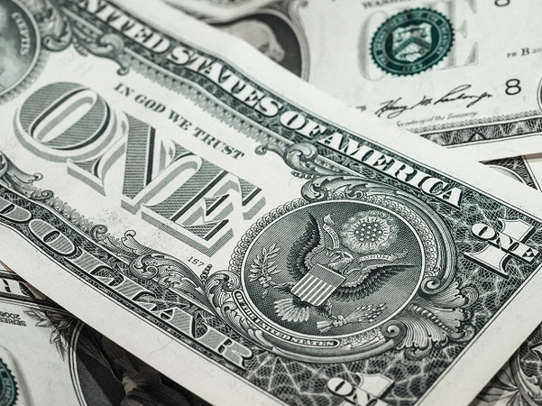 Доллар снова дорожает на валютном рынке: что происходит — Минфин