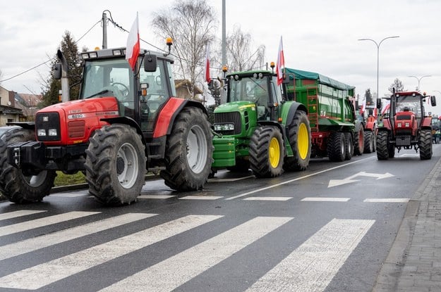 Польские протестующие полностью заблокировали движение грузовых транспортных средств в сторону Польши в пунктах пропуска «Ягодин» и «Рава-Русская».
