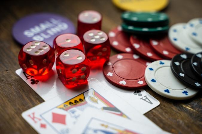 Комитет Верховной Рады по вопросам финансов, налоговой и таможенной политики одобрил за основу законопроект № 9256д о ликвидации Комиссии по регулированию азартных игр и лотерей, а также об усилении контроля за игорным бизнесом.