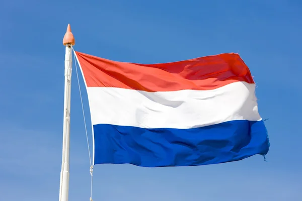 Правительство Нидерландов выделит дополнительные 400 млн евро ($428 млн) в помощь Украине в этом году.