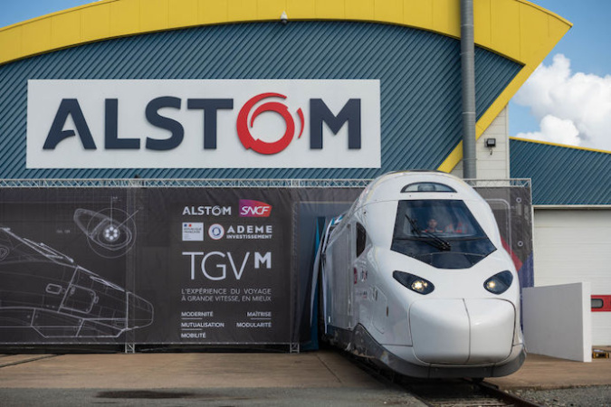 Французький концерн Alstom продав свою частку у розмірі 20% акцій найбільшого у росії виробника вагонів та локомотивів АТ «Трансмашхолдинг» (ТМХ) за 75 млн євро.
