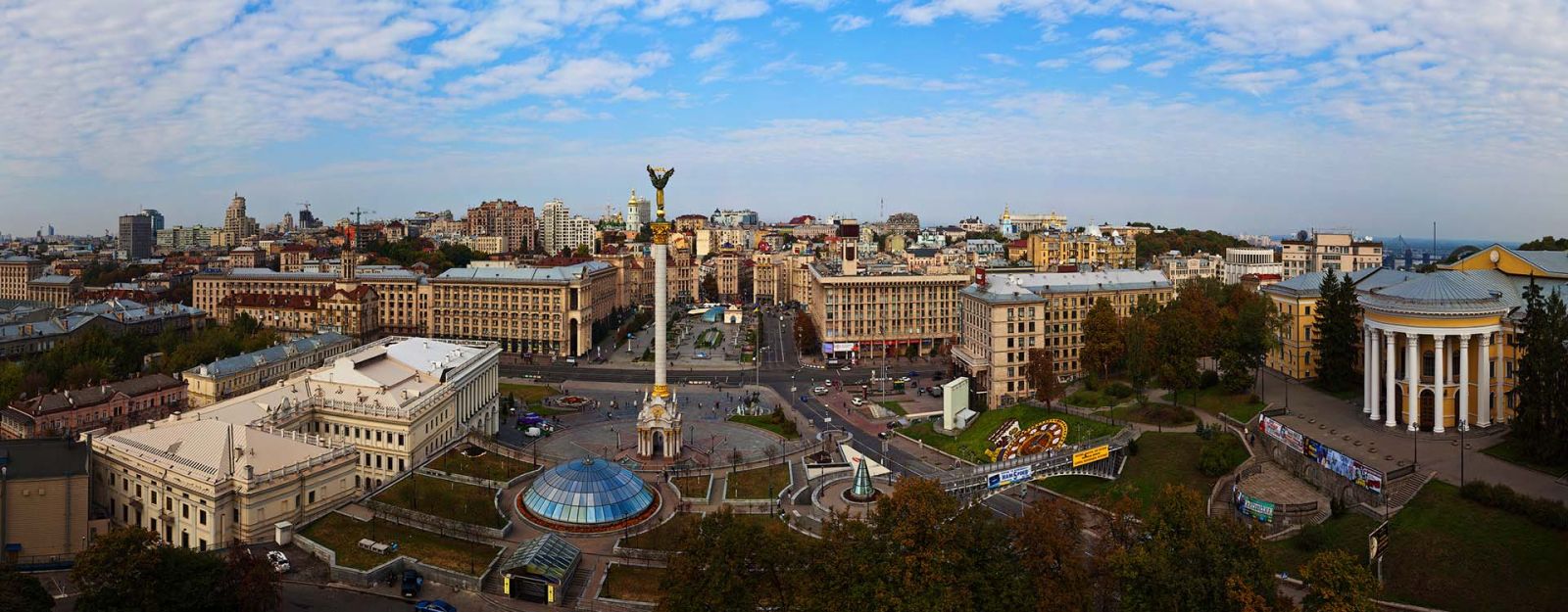 Готелі «Козацький» та «Україна» на Майдані Незалежності можуть стати спільною власністю українців
