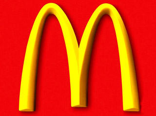 McDonald`s заработал на кризисе более миллиарда долларов