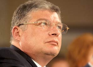 Украина опровергает информацию про остановку строительства к Евро-2012