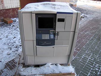 Из здания нефтебазы в Чернигове на санях увезли банкомат