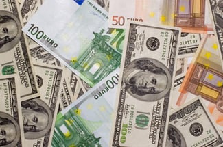 Торги на межбанковском валютном рынке проходят в диапазоне 8,29-8,32 грн/$