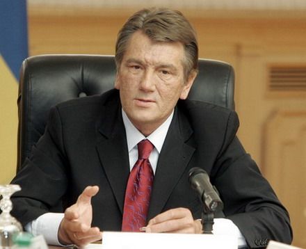 Ющенко тревожит бездействие в вопросе с недостроями
