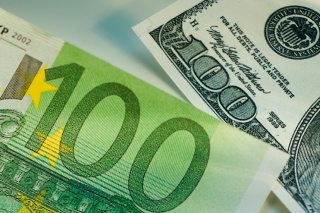 Торги на межбанковском валютном рынке закрылись в диапазоне 8,2580-8,2915 грн/$