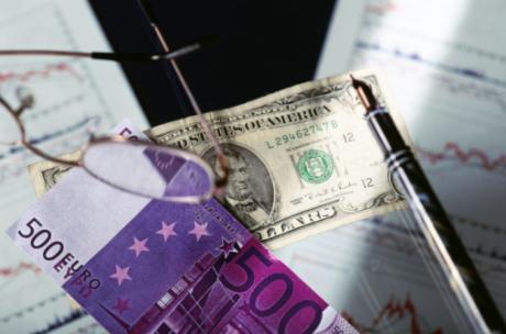 НБУ запретил банкам менять курс валют в течение рабочего дня