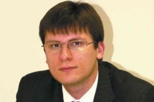В настоящий момент большая часть продавцов не готова заключать сделки ниже 8,00 грн/$
