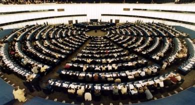 Европарламент закрепил за Украиной право запросить членство в ЕС