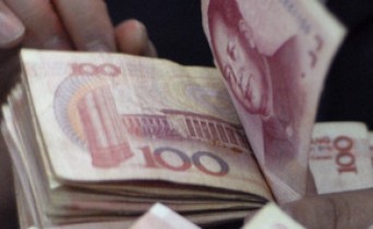 Китай не намерен снижать курс юаня