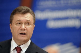 Янукович считает невозможным объединение Нафтогаза и Газпрома
