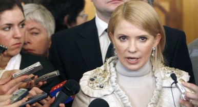Тимошенко будет просить МВФ не давать Украине кредит
