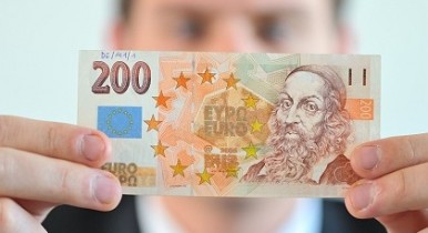 За полгода фальшивых евро стало меньше