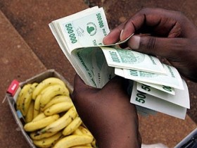 Украинец расплатился за шубу упразднёнными зимбабвийскими долларами