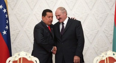 Чавес обеспечит Белоруссию нефтью на 200 лет вперед