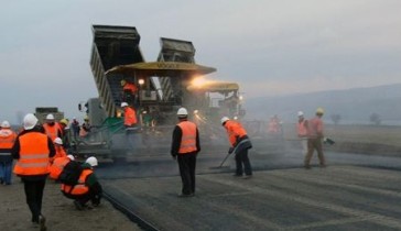 Украина привлечёт ещё 3,5 млрд грн кредитов на строительство дорог