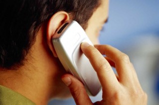 Плату за соединение в тарифах на мобильную связь предлагают отменить