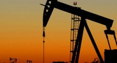 Политические условия в нефтедобывающих странах не влияют на волатильность добычи нефти, - эксперты