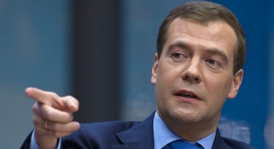 Медведев отменил зимнее время в России