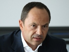 Тигипко записал в актив Кабмина сокращение долгов по зарплате