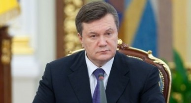 Янукович хочет привязать оклад чиновников к минимальной зарплате