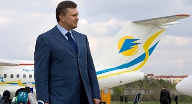 Янукович едет в Азербайджан ‎
