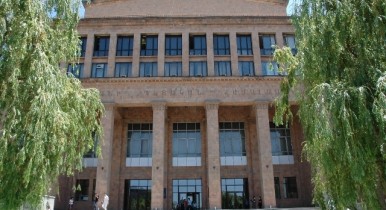 В Армении решили отменить вступительные экзамены в вузы
