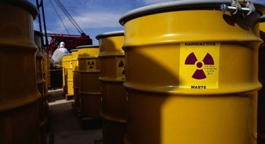 Президент разрешил России и Словакии возить ядерные отходы через Украину