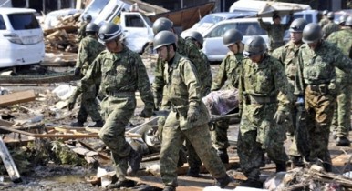 Растет официальное число погибших в результате землетрясения и цунами в Японии
