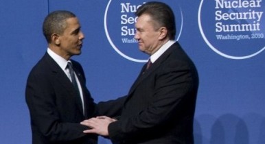 Янукович встретился и пообщался с Обамой