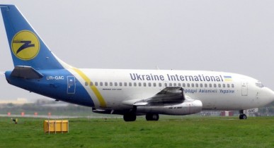 Азаров увеличит количество авиарейсов между Украиной и Россией