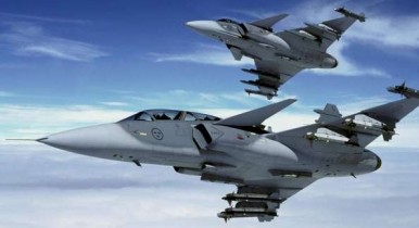 Авиация НАТО возобновила авианалеты на Ливию