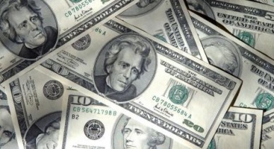 Эксперты: НБУ сузит каналы оттока валюты за рубеж